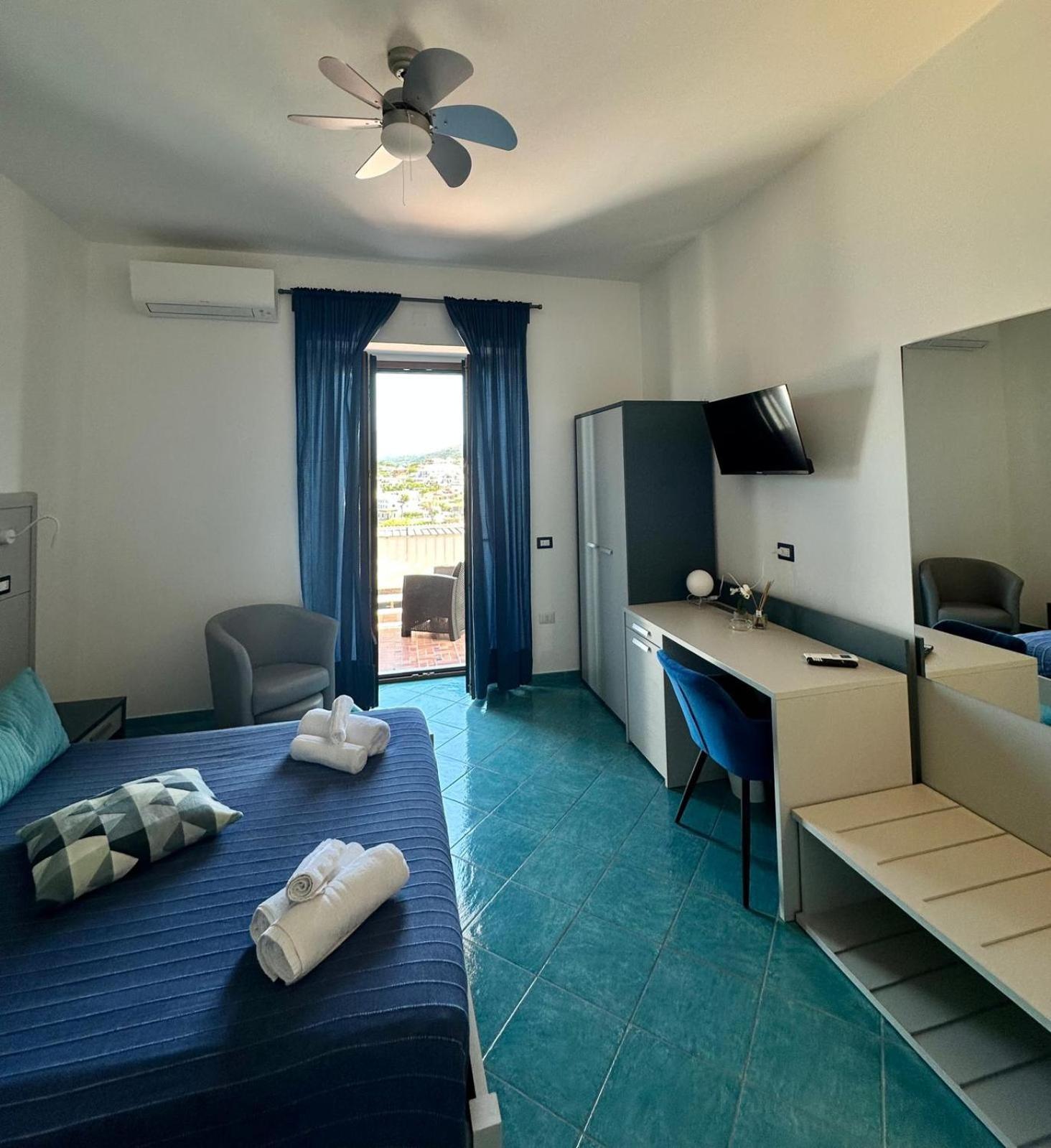 Belvedere Hotel-B&B ปาลีนูโร ภายนอก รูปภาพ