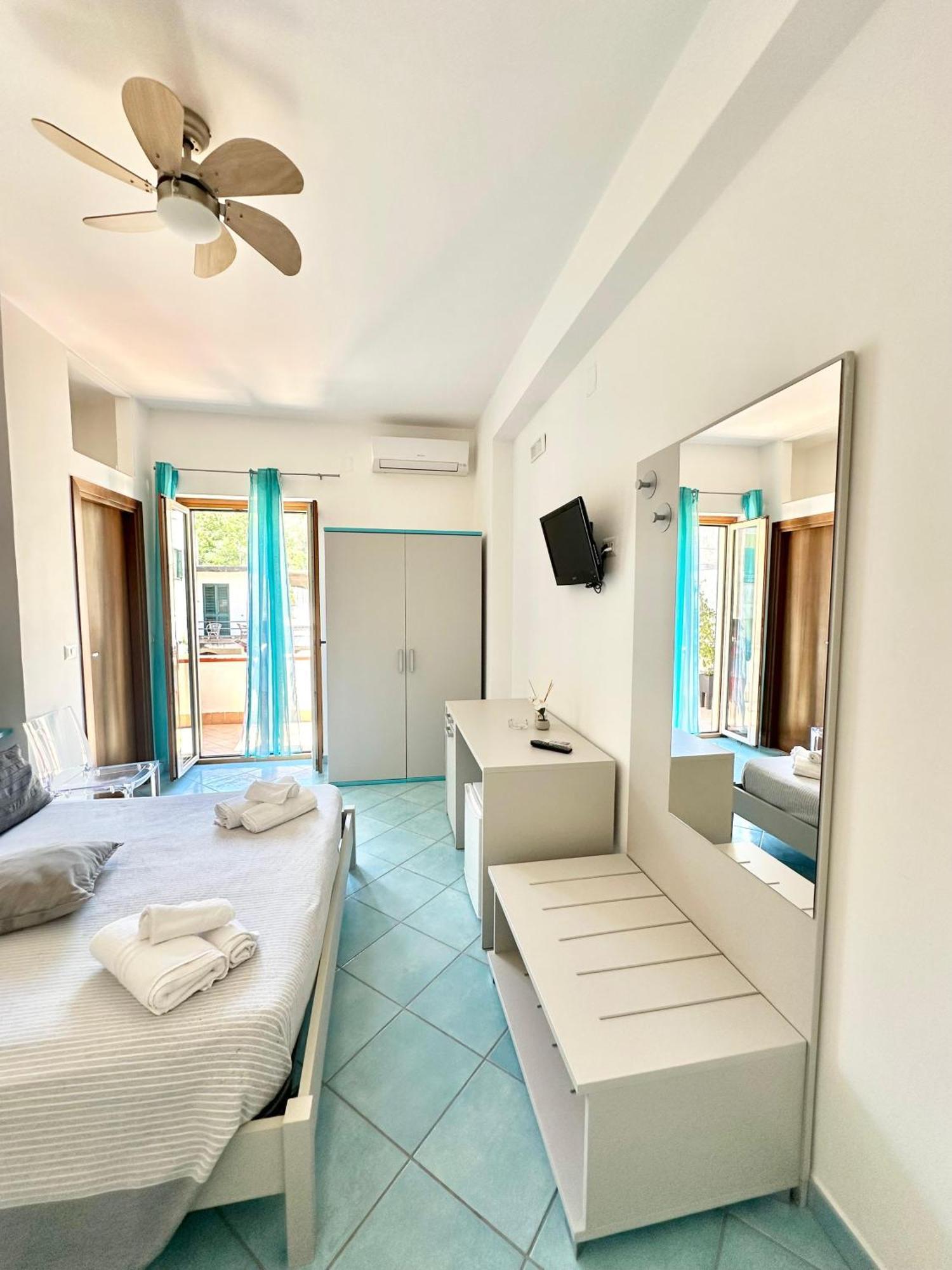 Belvedere Hotel-B&B ปาลีนูโร ภายนอก รูปภาพ