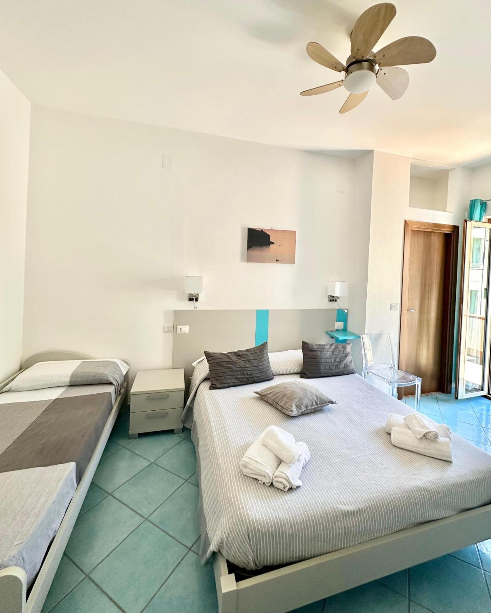 Belvedere Hotel-B&B ปาลีนูโร ภายนอก รูปภาพ